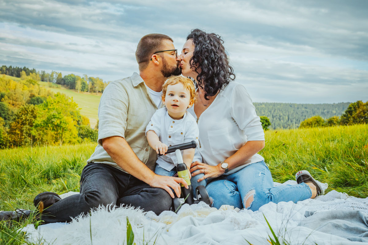FAMILIENFOTOGRAFIE – lebendig, liebevoll, echt