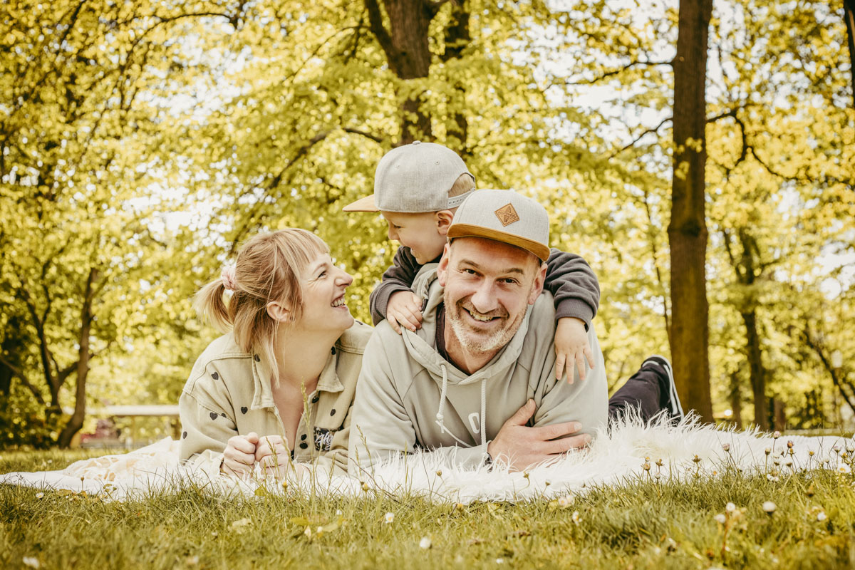 FAMILIENFOTOGRAFIE – lebendig, liebevoll, echt