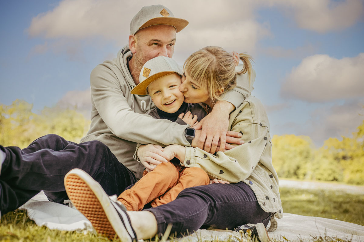 FAMILIENFOTOGRAFIE – lebendig, liebevoll, echt